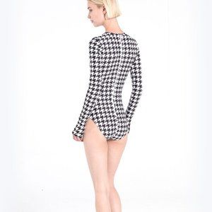 cover long sleeve one piece swimsuit